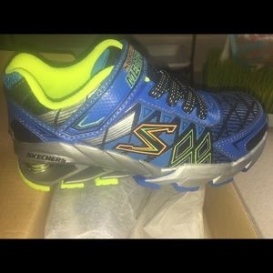 BRAND NEW Boys Skechers Mega blade!!