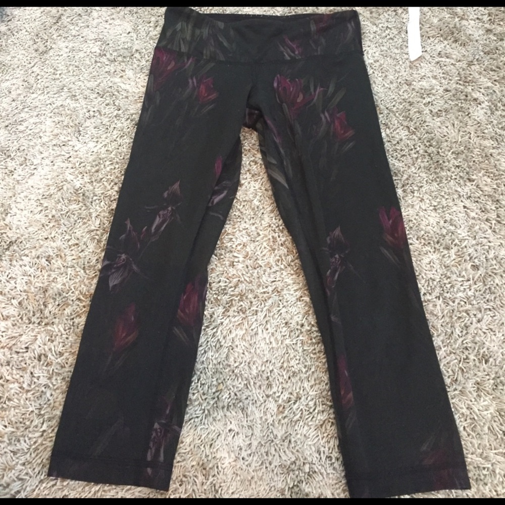 LuluLemon crops