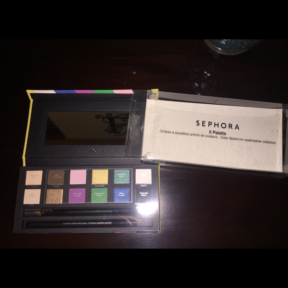Brand new in package Sephora It Palette