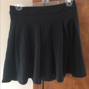 Black skater skirt