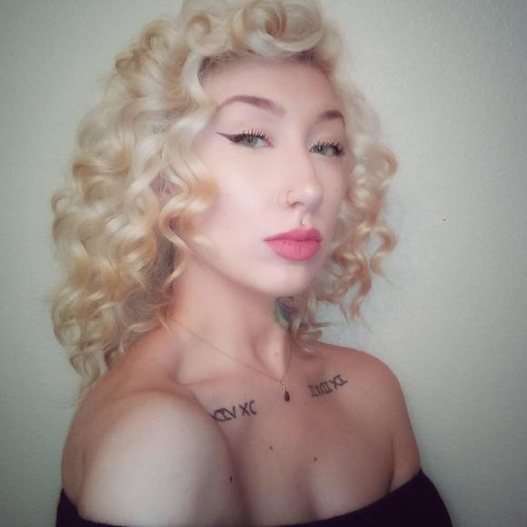 Meet your Posher, Kristina - Picture 1 of 1