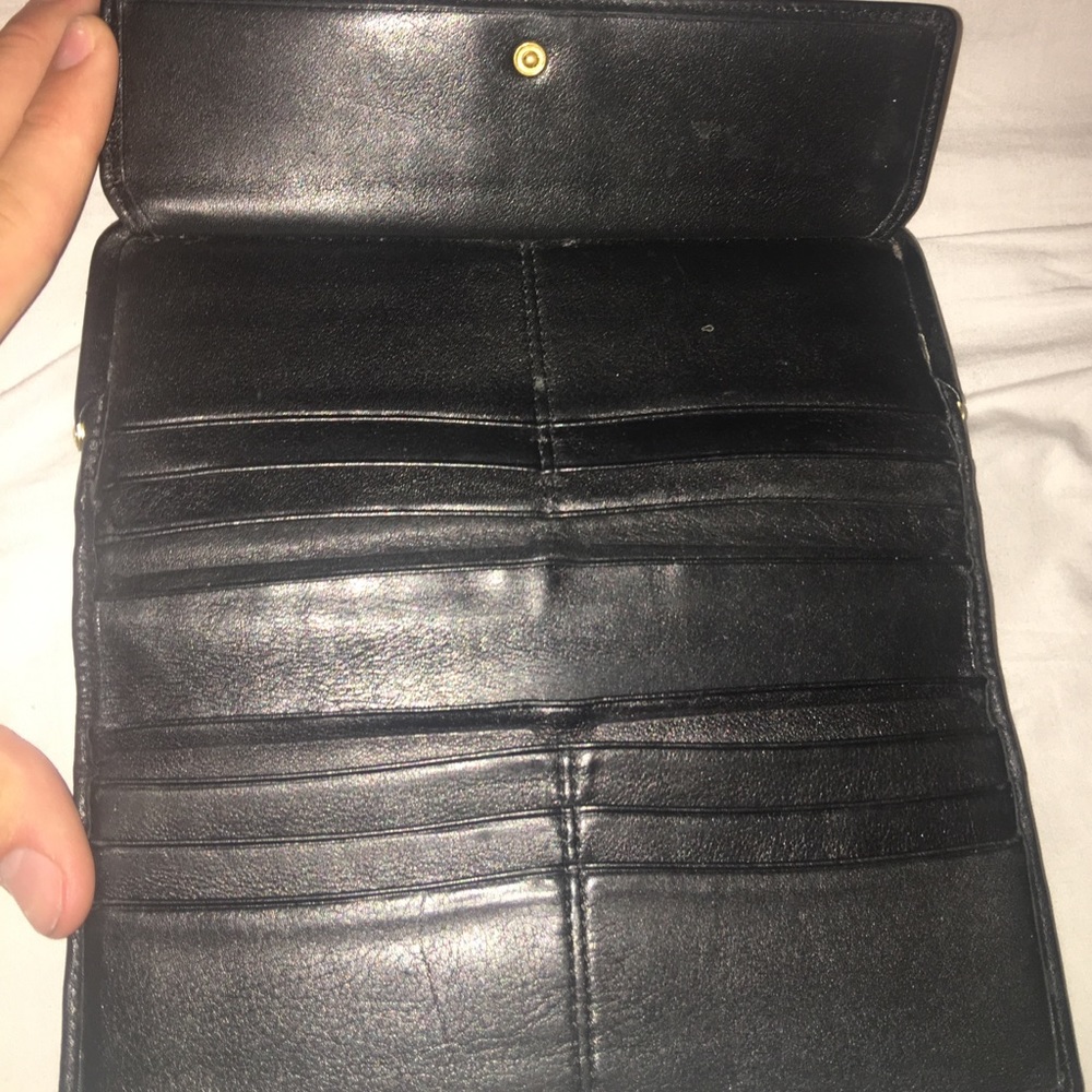 Authentic Coach leather wallet - Picture 4 of 4