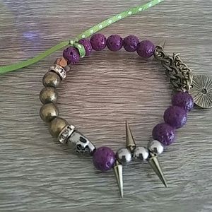 Skull head spike bracelet