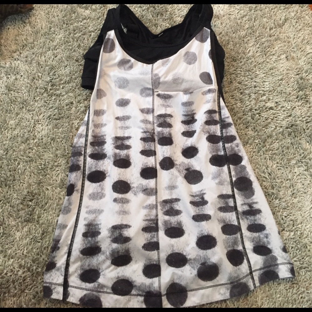 Lululemon tank