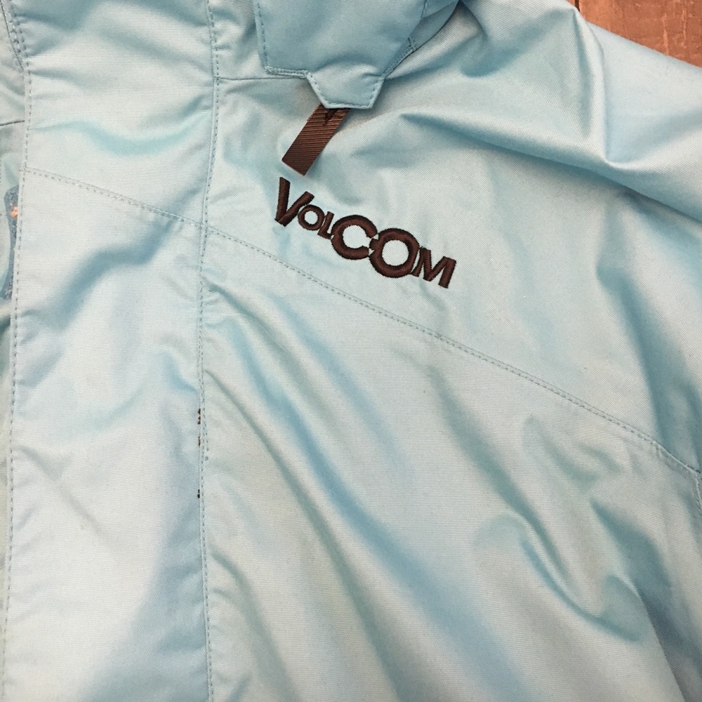 Snowboarding Volcom Jacket - Picture 2 of 4