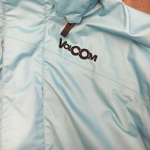 Snowboarding Volcom Jacket - Picture 2 of 4