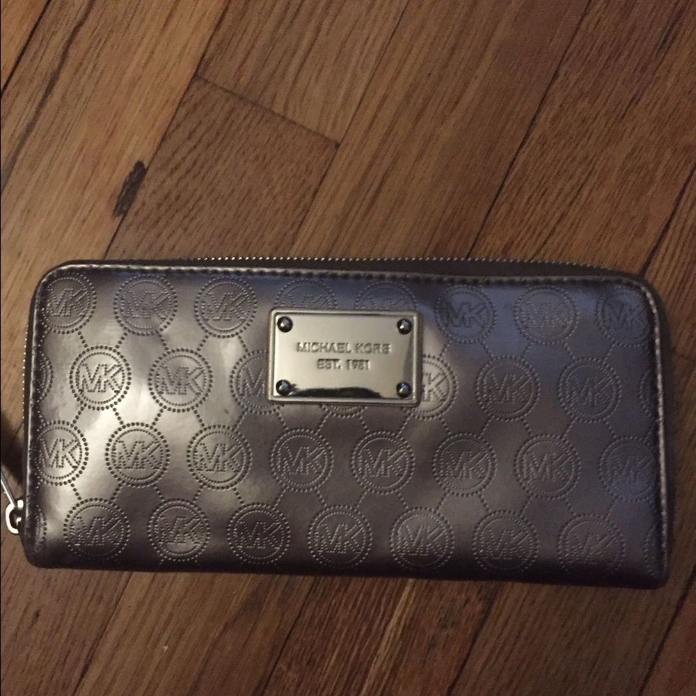 Michael Kors wallet