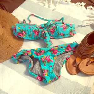 Adorable Betsey Johnson floral suit!