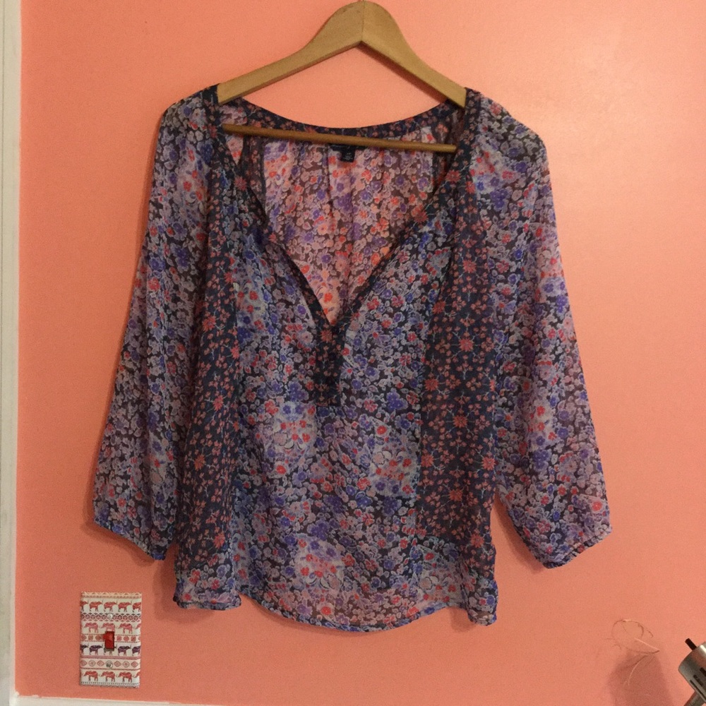 American Eagle sheer floral pattern top