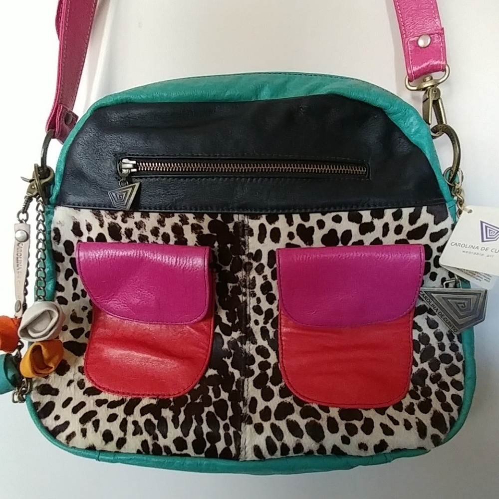 🎈🎉HP🍒NWT CAROLINA DE CUNTO LEATHER SHOULDER BAG