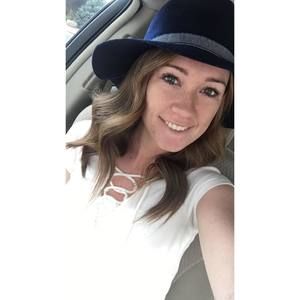 Meet your Posher, Alicia