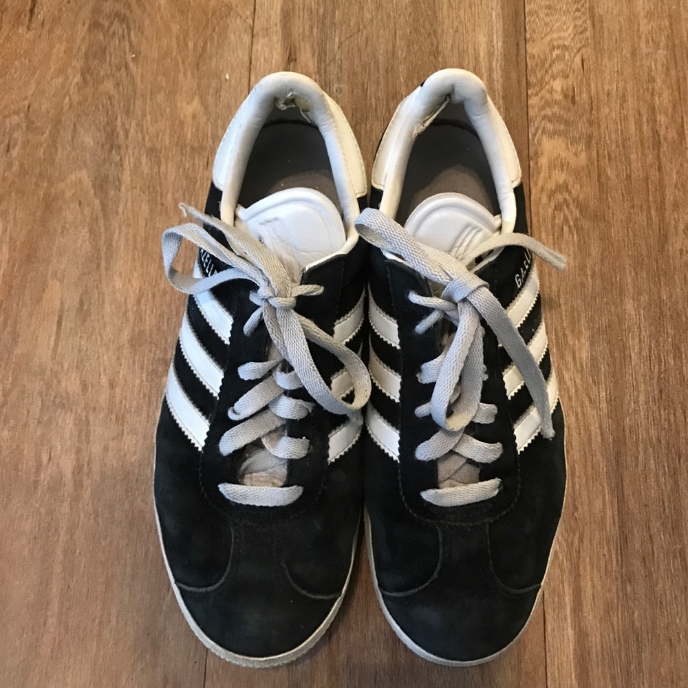 Black Adidas Original Gazelle Sneakers Size 6.5
