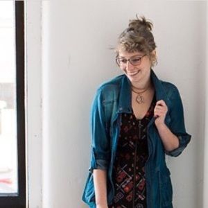 Meet your Posher, Abigail