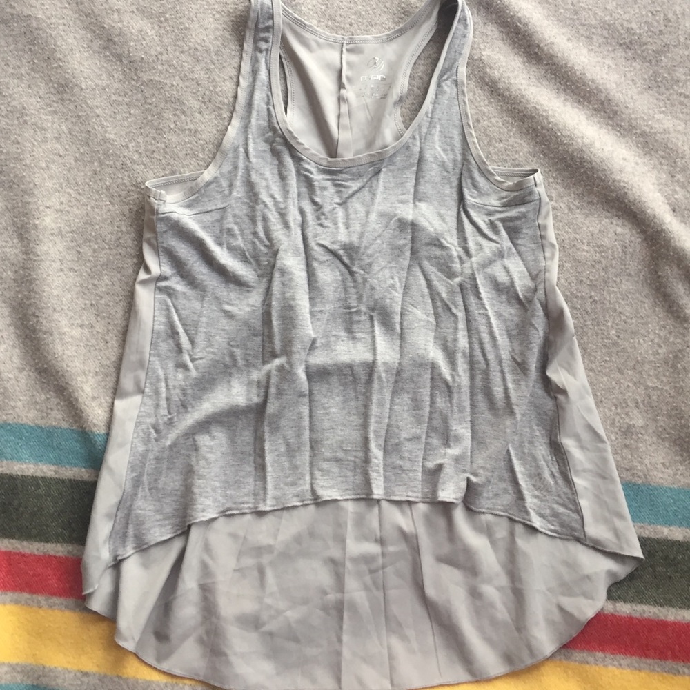 🌸 SPRING CLEAN OUT SALE 🌸 High-Low Tank