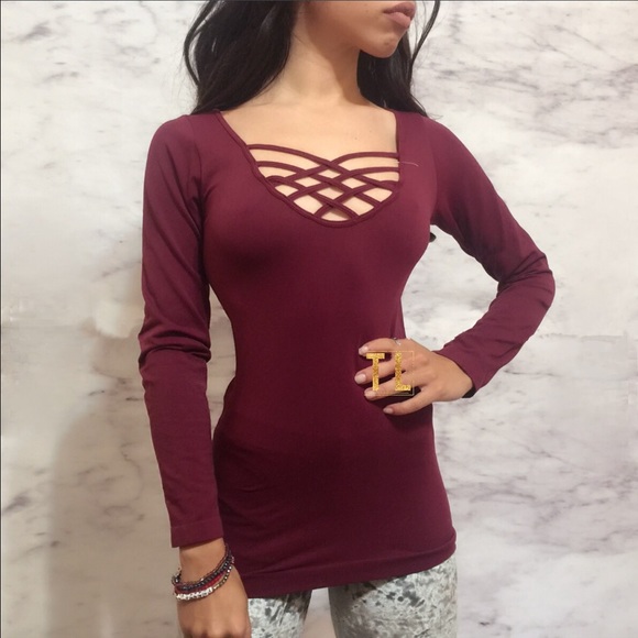 Tops - Caged bodycon long sleeve burgundy strappy top