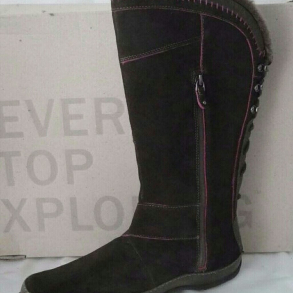 Moccasin style boots!