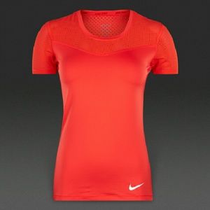 Nike hypercool vented back running T-shirt top
