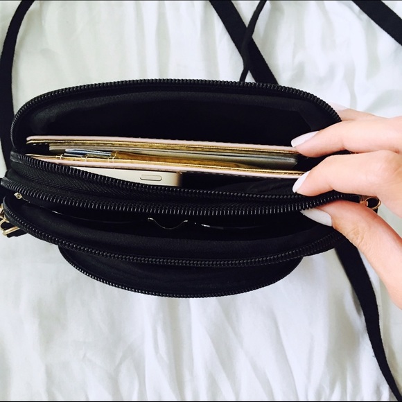 •Shanghai Embroidered Crossbody• - Picture 6 of 8