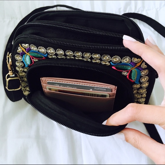 •Shanghai Embroidered Crossbody• - Picture 8 of 8