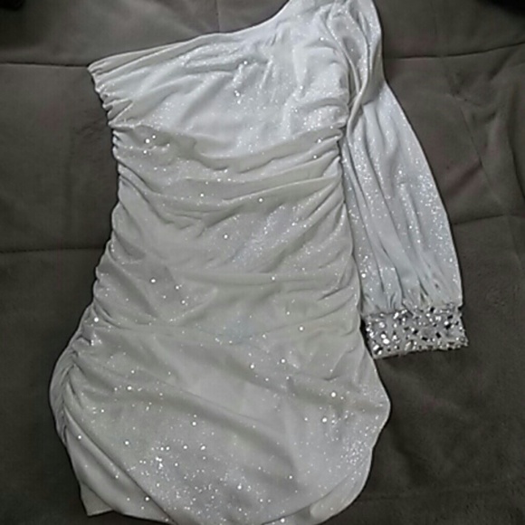 Dress - Picture 1 of 5