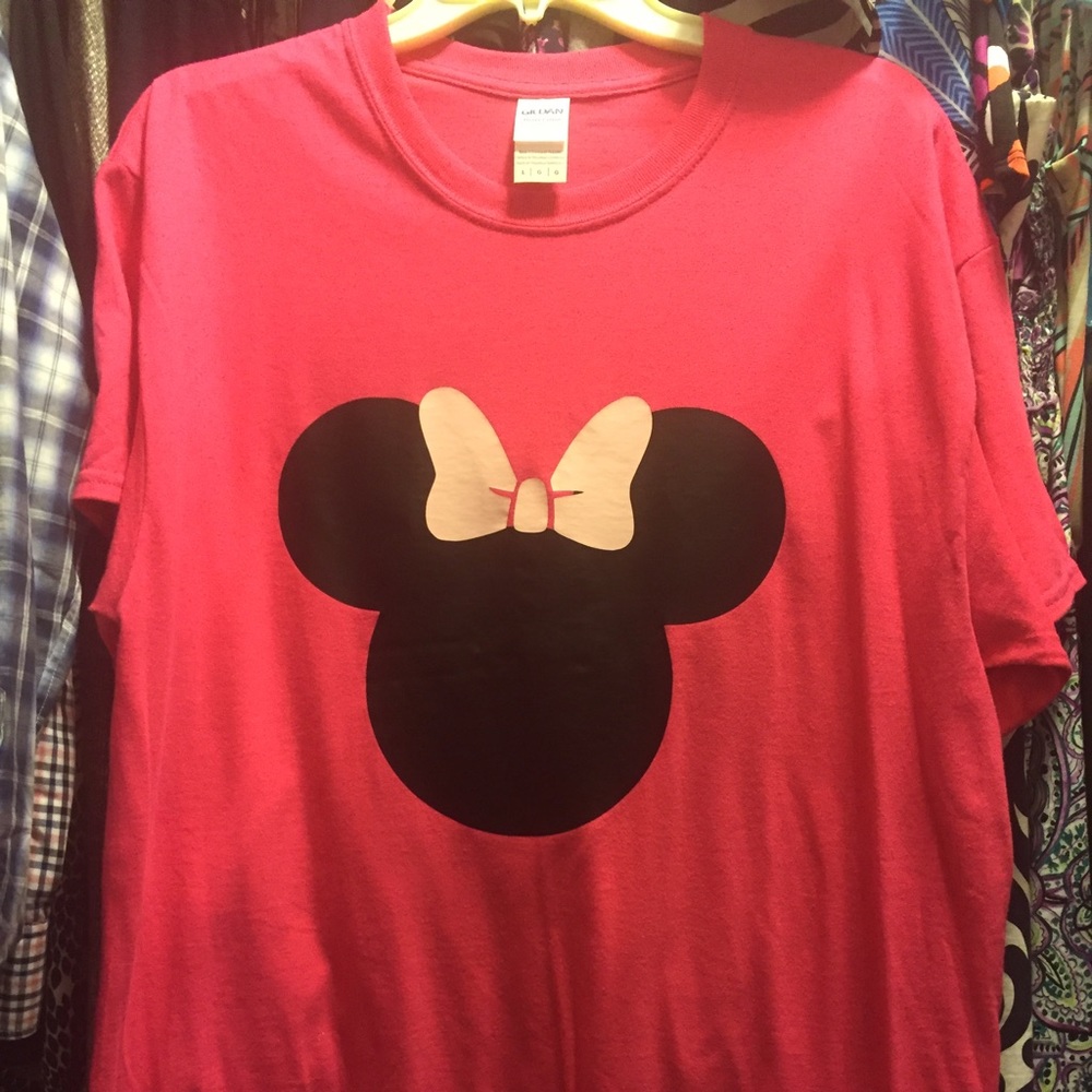 Minnie Mouse shirt