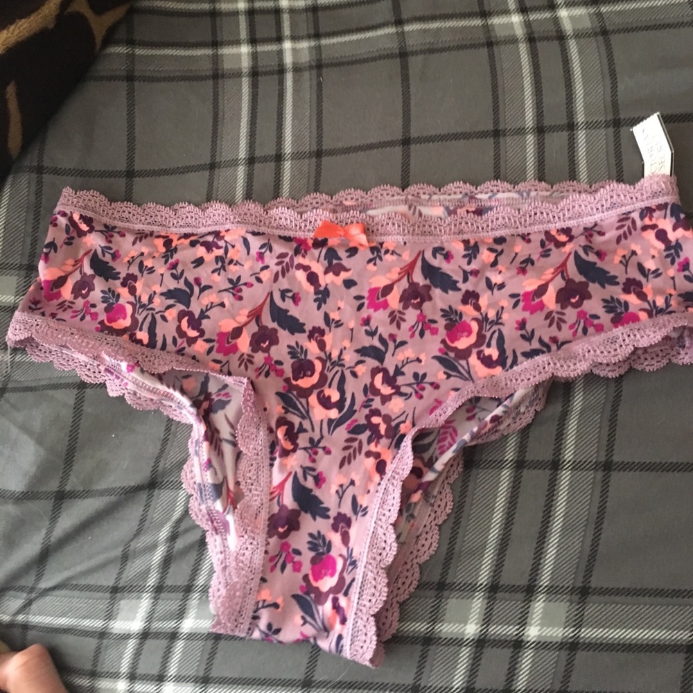 Victoria's Secret Panties - Picture 3 of 3