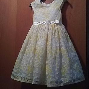 Cute little girl dress 4T