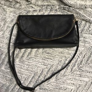 Black cross body, shoulder bag.