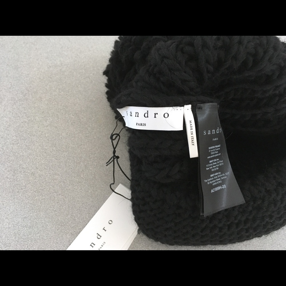 SANDRO BERYL BEANIE IN BLACK NWT - Picture 3 of 4