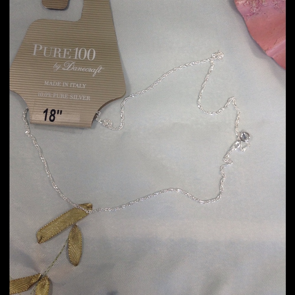 🇺🇸Sterling silver chain. Made in Italy 18"