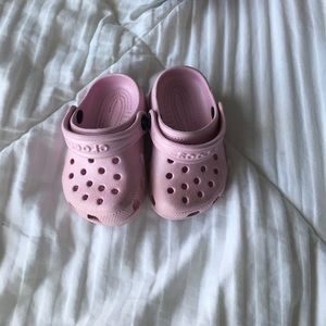 Baby Pink Crocs size 2/3