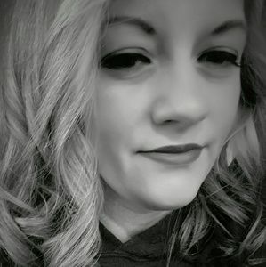 Meet your Posher, Ashlee