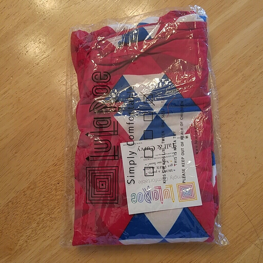 NWT Americana Lularoe TC Leggings