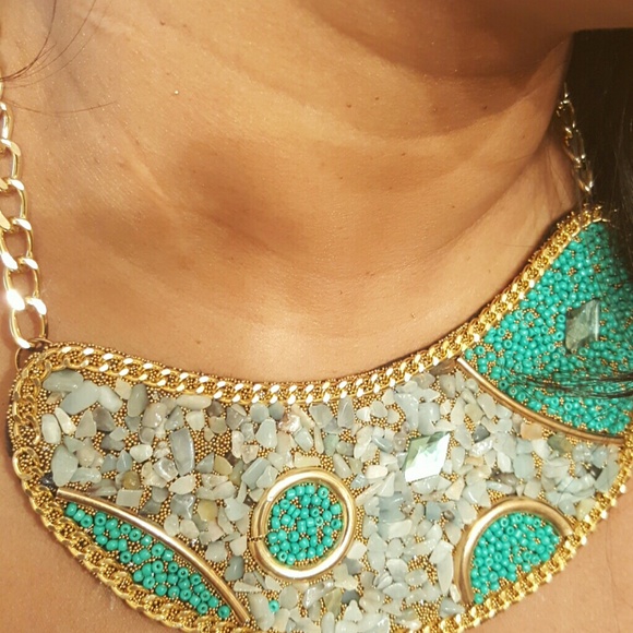 Turquoise Statement necklace - Picture 2 of 4