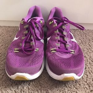 nike dynamic support