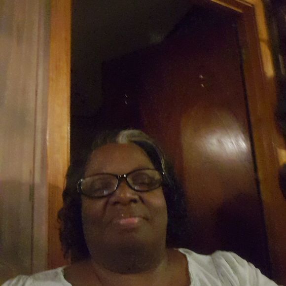 Meet your Posher, Patricia - Picture 1 of 1