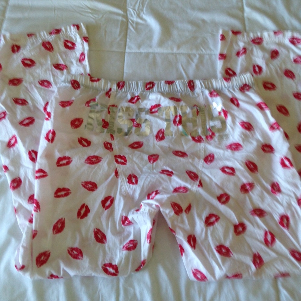 🔥SALE🔥"Kiss This" pj bottoms