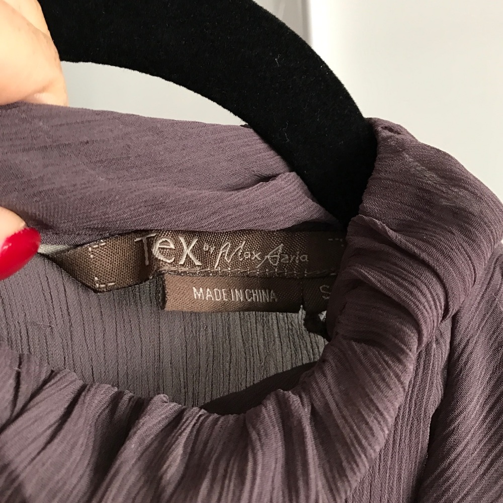 Max Azria Ruffle Top - Picture 4 of 4