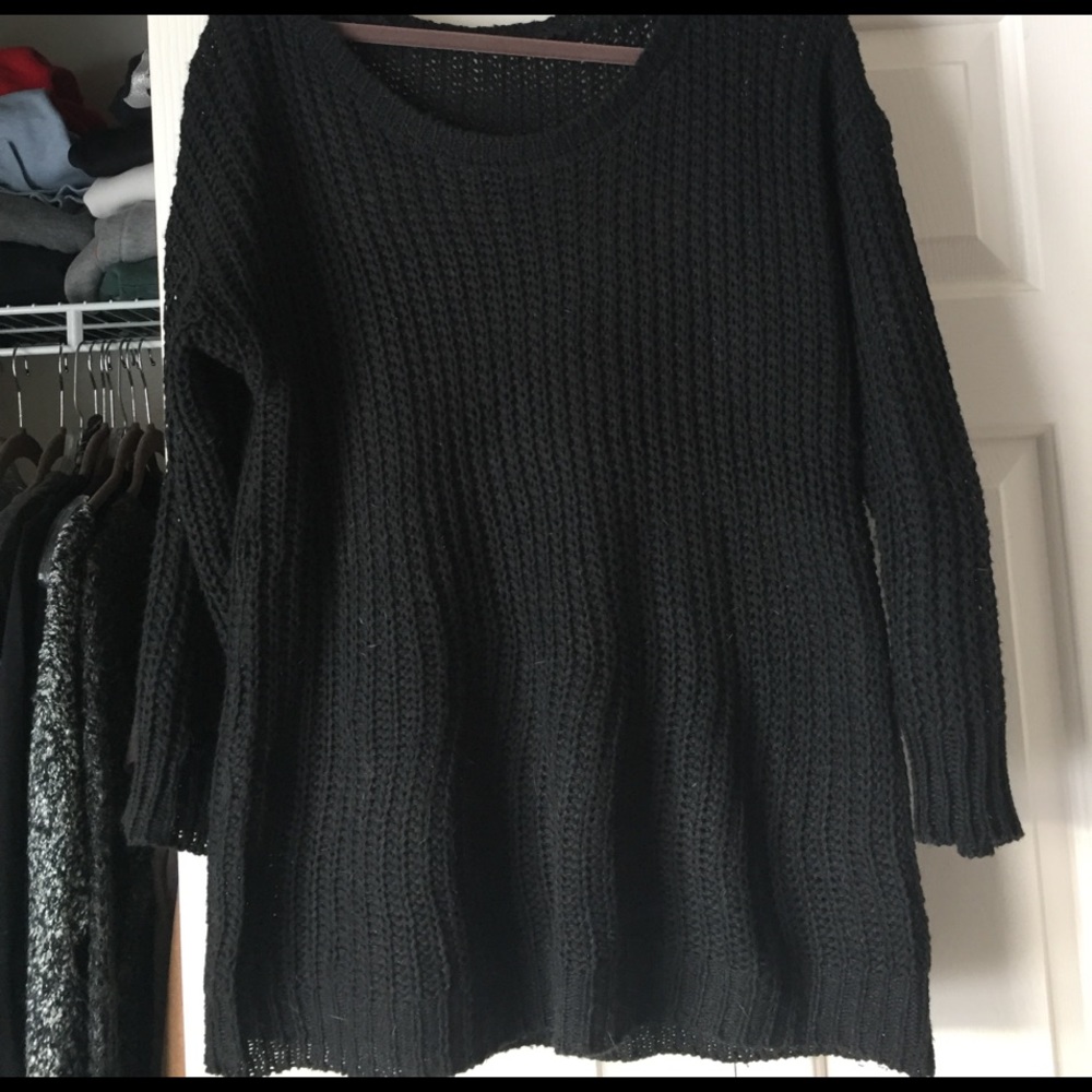Oversized sweaters - Picture 3 of 3