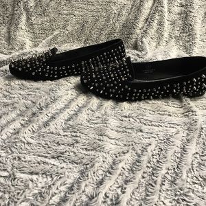 Spiked flats