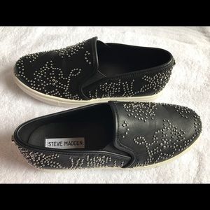 BRAND NEW- STEVE MADDEN
