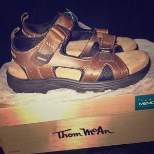 ✨💙Thom MAn sandals💙✨