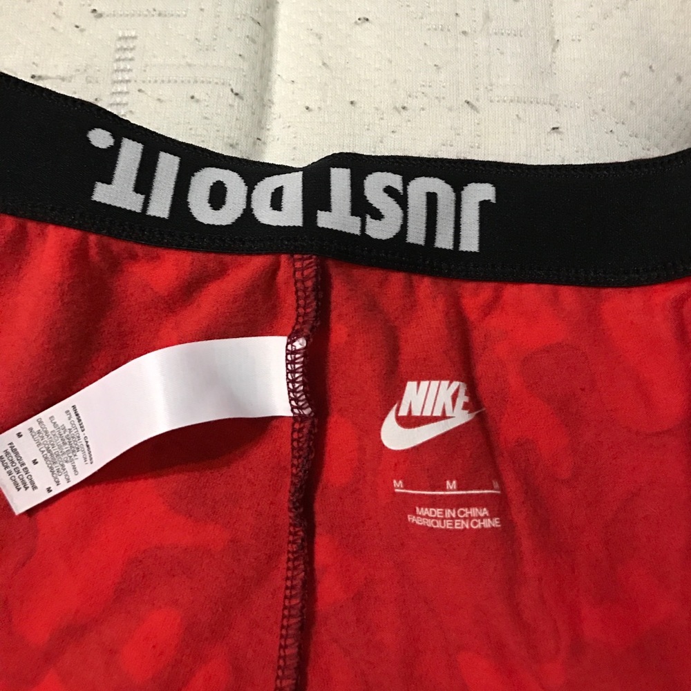 Nike leg a see leggings