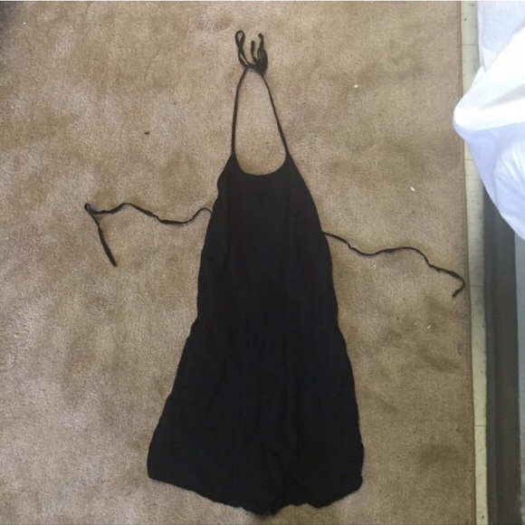 Urban Outfitters savannah black backless romper - Picture 2 of 5