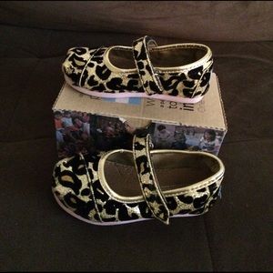 Toddler Toms