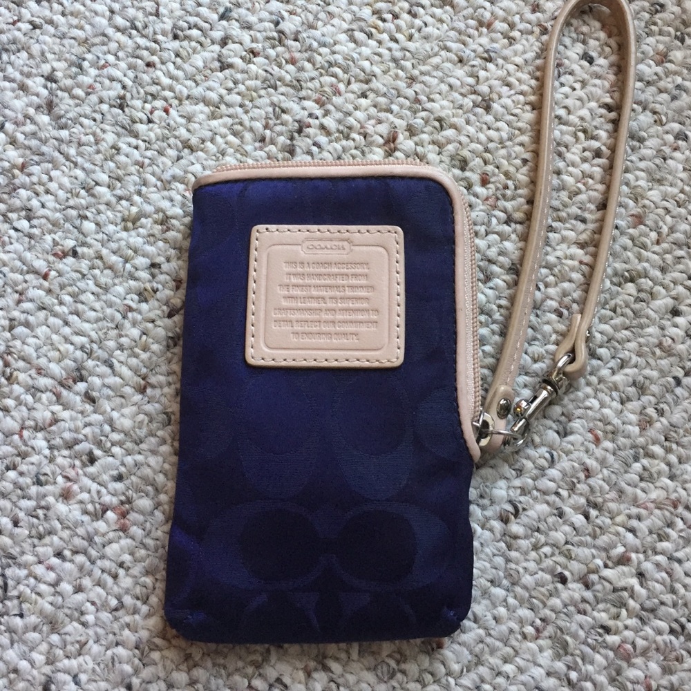 Wristlet