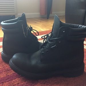 Black Timberland Work Boots