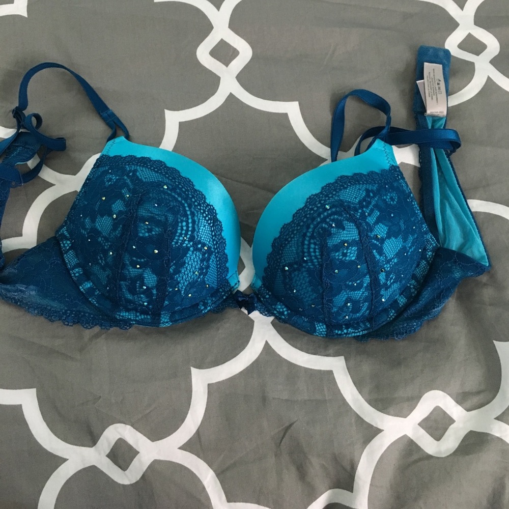Victoria secret bombshell bra