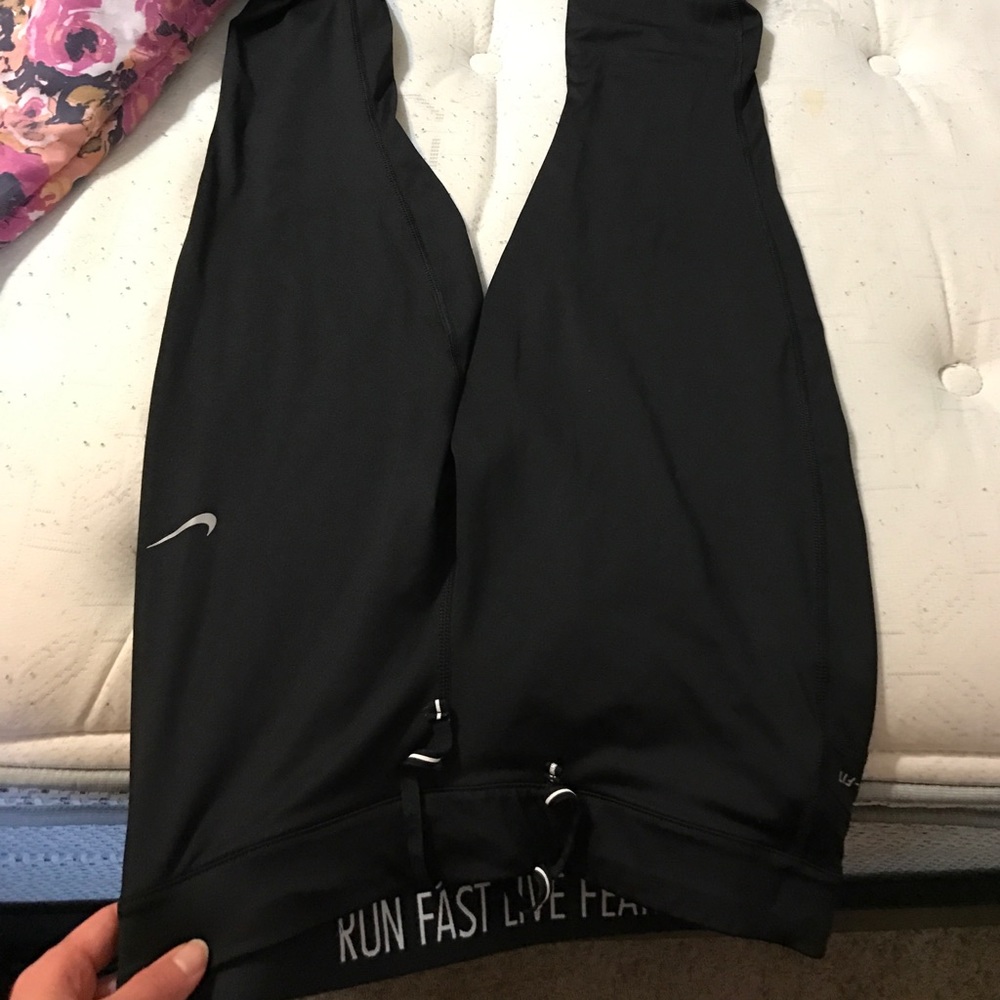 Nike dri-fit workout crops