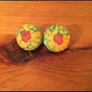 Button post earrings